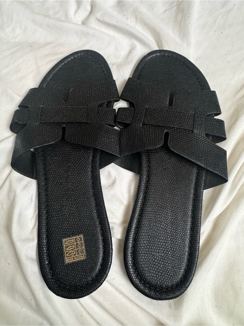 Women's Black Textured Slide Sandals